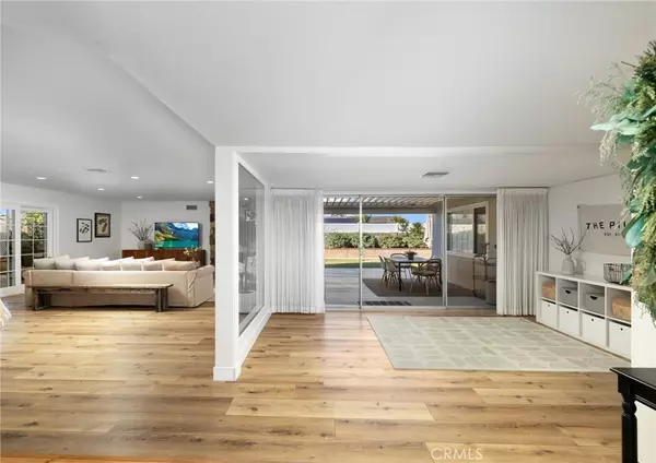 Placentia, CA 92870,5121 Cedarlawn