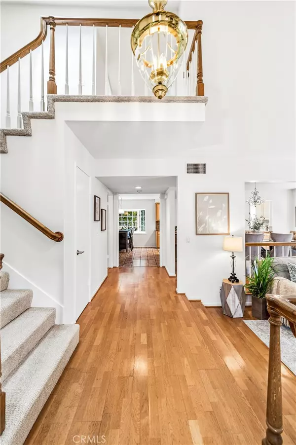 Fountain Valley, CA 92708,9355 Tanager