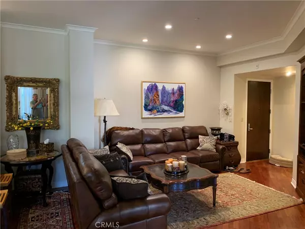 655 206 India ST #206, San Diego, CA 92101