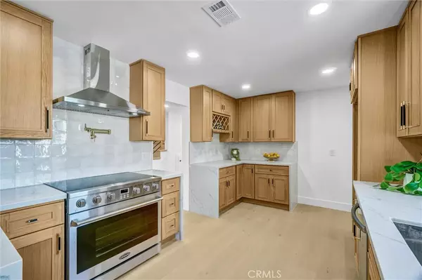 Huntington Beach, CA 92646,9171 Regatta