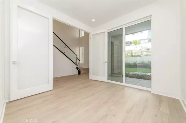 San Diego, CA 92108,2612 Everly Dr