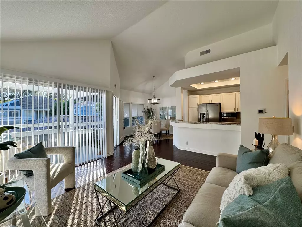 Newport Beach, CA 92660,182 Westport