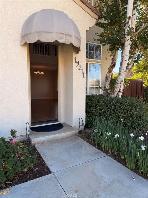 Riverside, CA 92508,19211 Dandelion CT