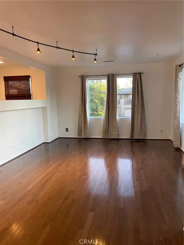 Aliso Viejo, CA 92656,278 Woodcrest LN