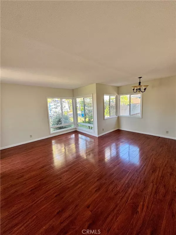 Whittier, CA 90606,8432 Duchess