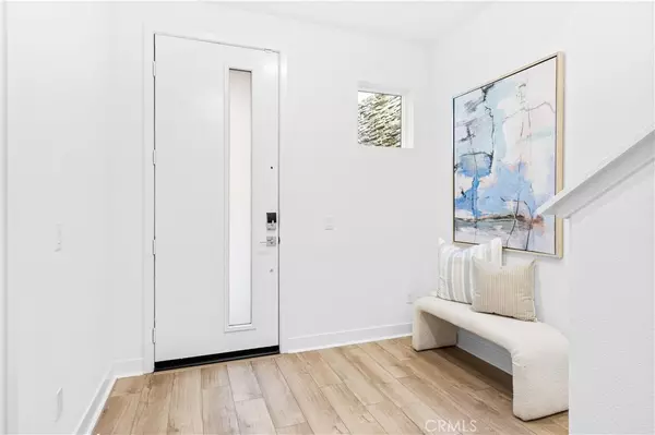 Irvine, CA 92618,344 Tank