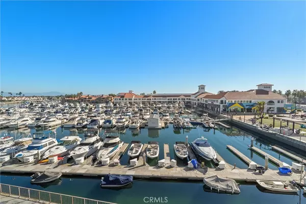 Huntington Beach, CA 92649,2872 Coast Cir #303