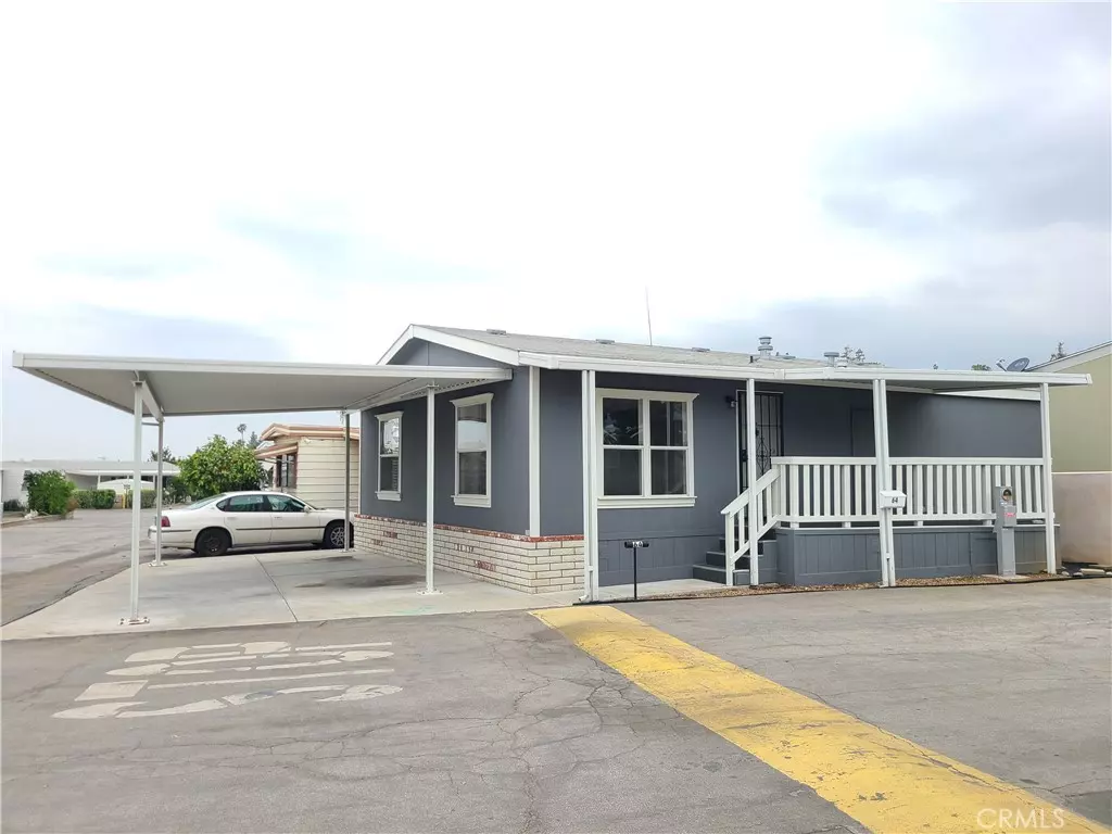 Azusa, CA 91702,840 E Foothill Blvd #64