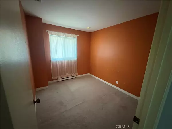 Santa Ana, CA 92707,200 Carriage DR #B