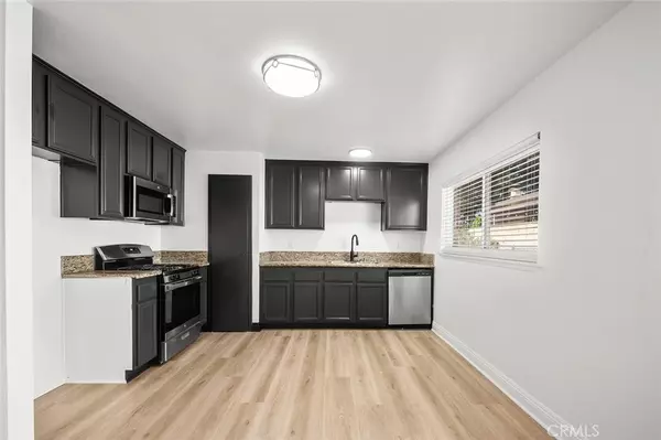 Yorba Linda, CA 92886,5751 Amberdale DR