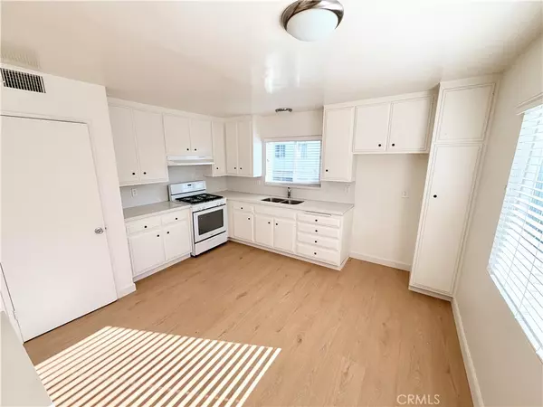 San Clemente, CA 92672,313 W Avenida Palizada #C