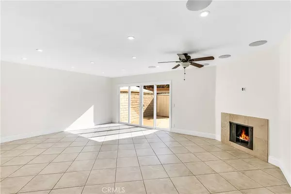 Lake Forest, CA 92630,21914 Lakeland