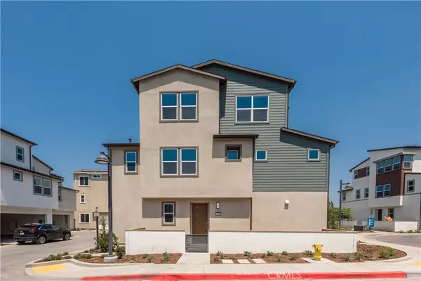 Irvine, CA 92618,363 Proctor