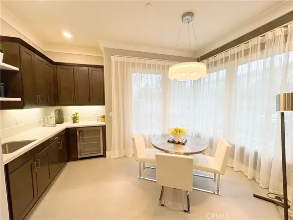 Irvine, CA 92618,64 Spacial