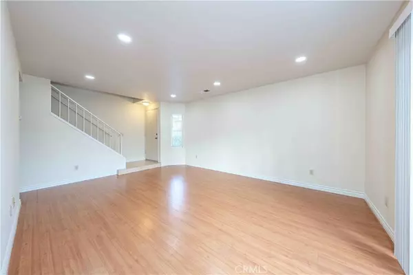 Irvine, CA 92618,415 Tangelo