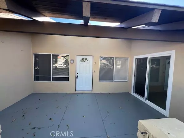 Orange, CA 92866,408 W La Veta