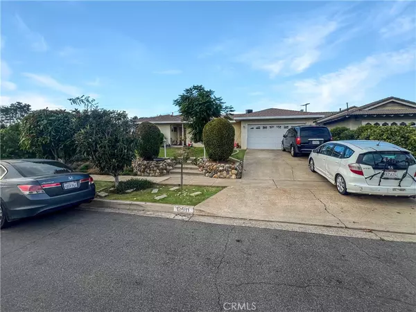 Tustin, CA 92780,12591 Charloma