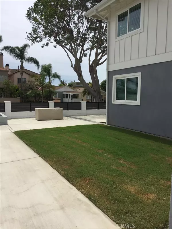 Huntington Beach, CA 92648,1505 Palm