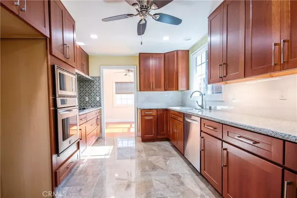 Tustin, CA 92780,150 Orangewood LN