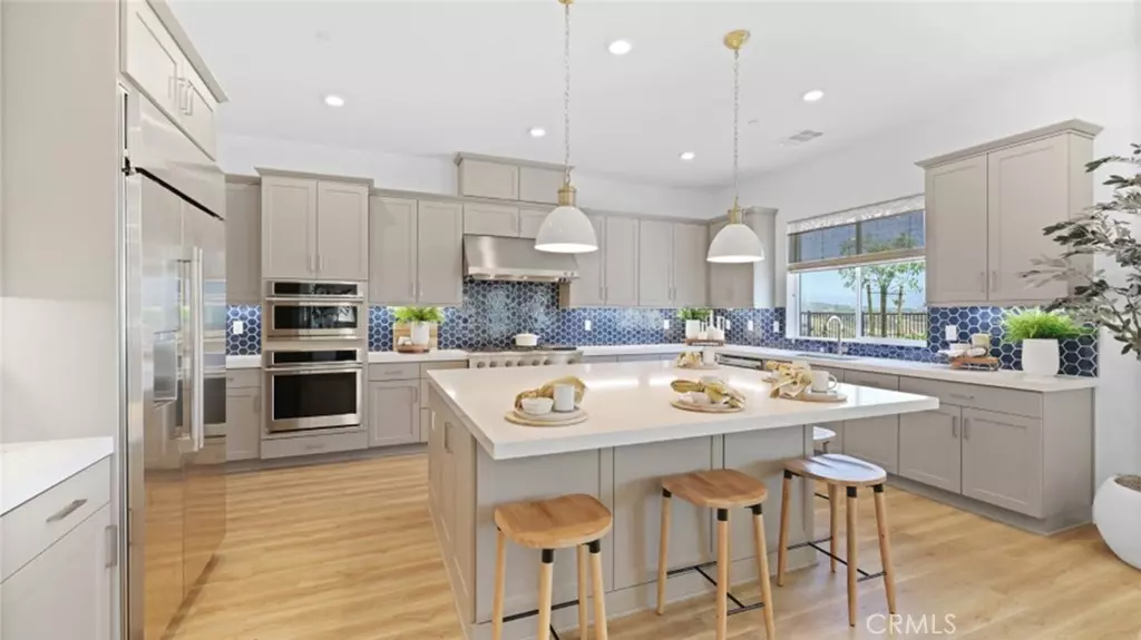 29519 Corte Azulejo, Valencia, CA 91354