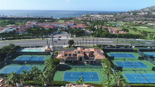 Dana Point, CA 92629,25 Centre CT #90