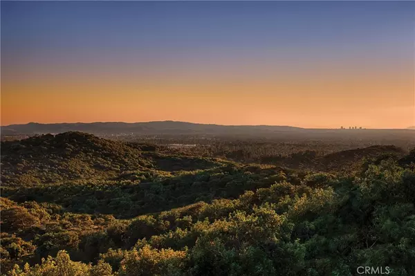 Irvine, CA 92602,564 PENINSULA