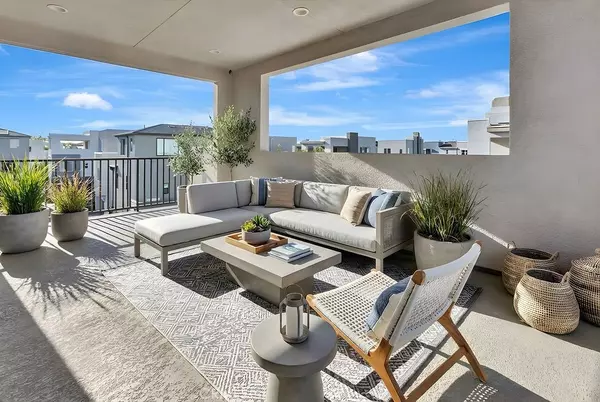 Irvine, CA 92618,165 Tenor