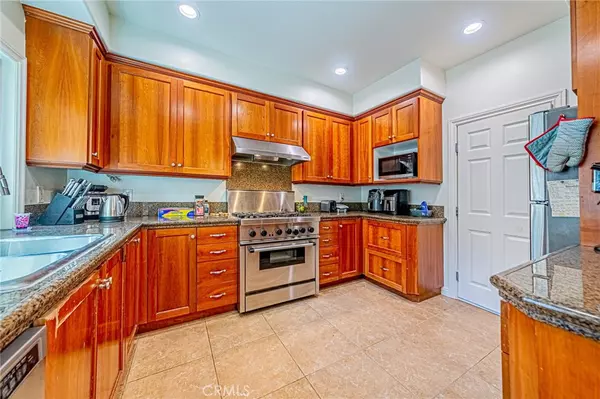 Irvine, CA 92612,26 Seton