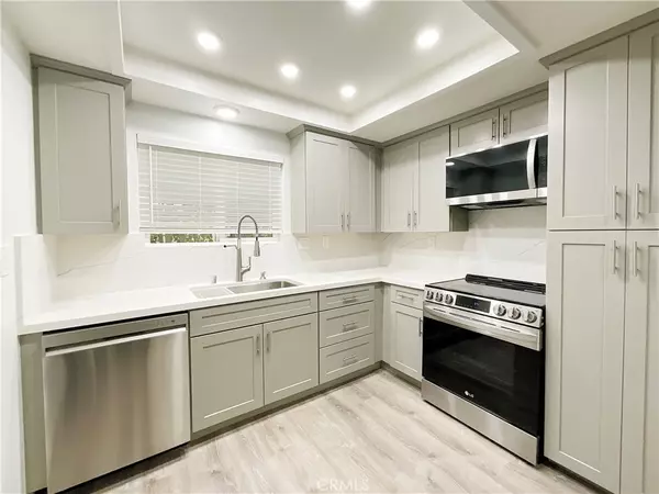 Laguna Woods, CA 92637,5371 Punta Alta