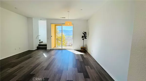 Corona, CA 92878,936 Savi Drive #104