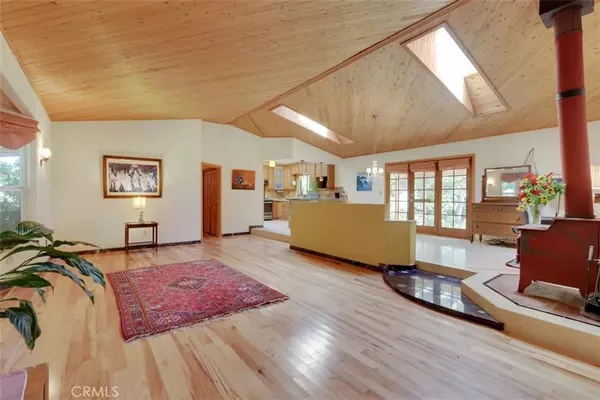 13183 Rices Crossing RD, Oregon House, CA 95962