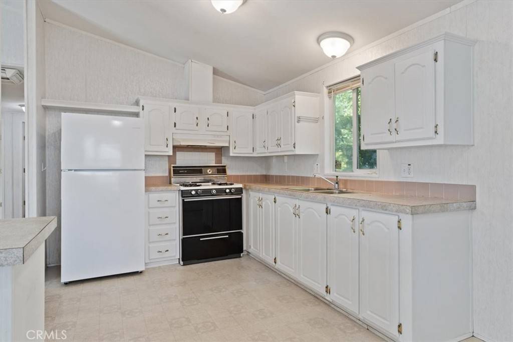 Oroville, CA 95966,1956 B ST
