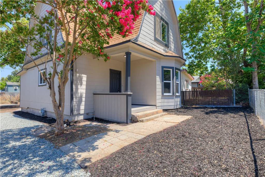 2126 Oro Bangor, Oroville, CA 95966