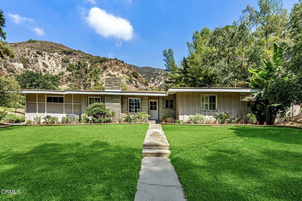 1611 Woodglen LN, Altadena, CA 91001
