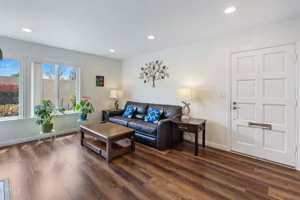 La Palma, CA 90623,5226 Banbury CIR