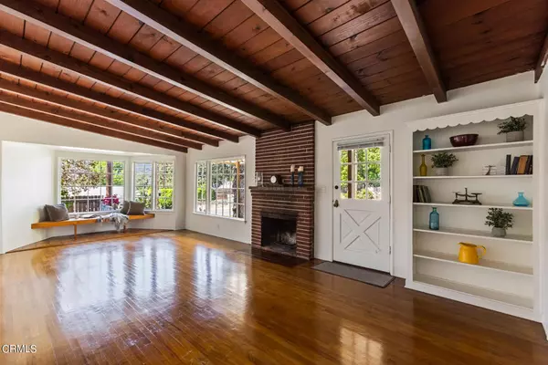 La Crescenta, CA 91214,4422 New York AVE