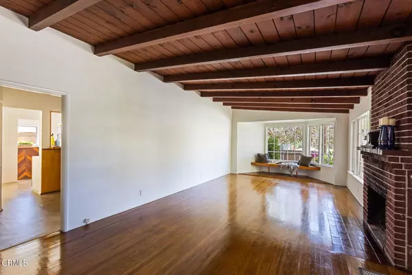 La Crescenta, CA 91214,4422 New York AVE