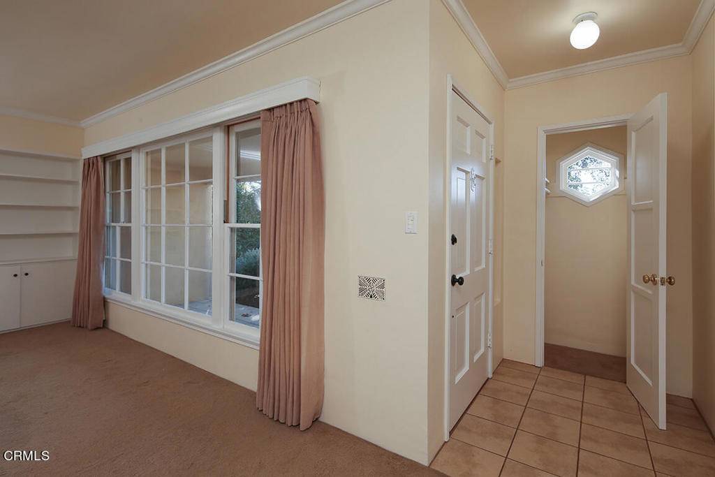 Altadena, CA 91001,657 Deodara DR