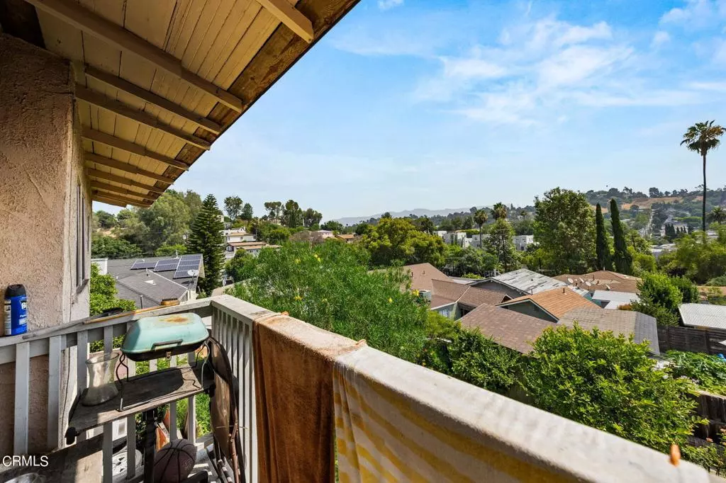 Los Angeles, CA 90042,5919 Great Oak CIR