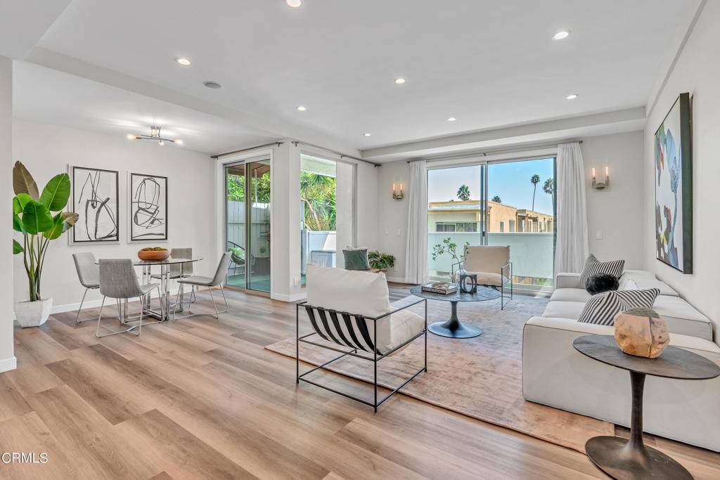 Los Angeles, CA 90046,7250 Franklin AVE #117