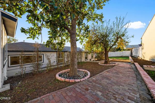 La Crescenta, CA 91214,3110 Orange AVE