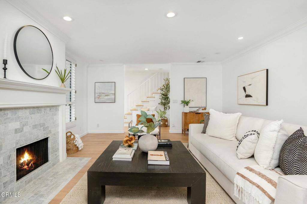 1537 S Westgate AVE #2, Los Angeles, CA 90025