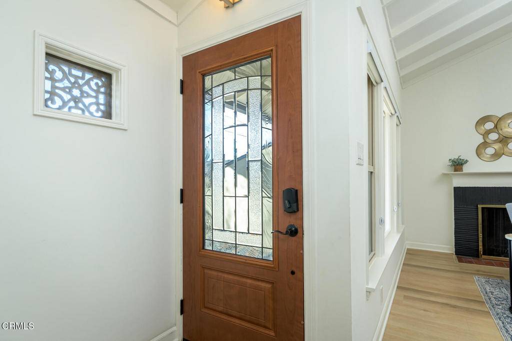 La Crescenta, CA 91214,3051 Orange AVE