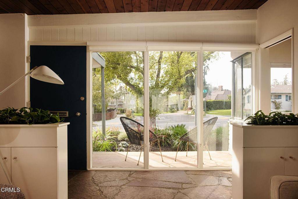 Pasadena, CA 91107,1190 Riviera DR