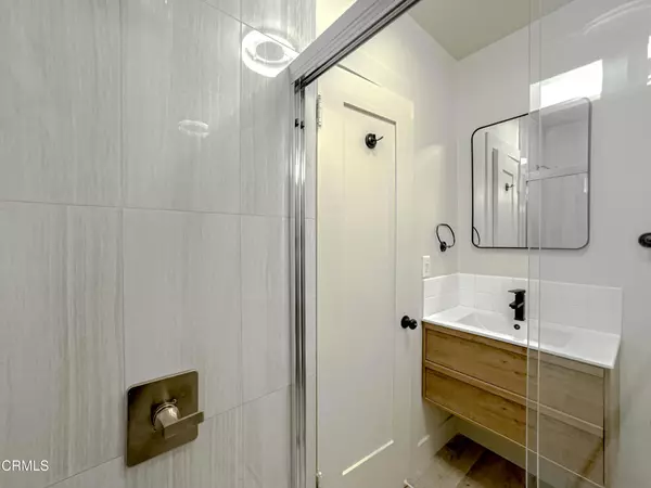 Los Angeles, CA 90036,741 S Curson AVE