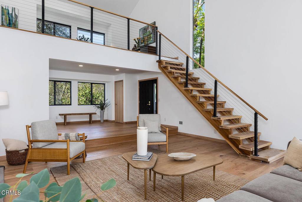 1726 La Loma RD, Pasadena, CA 91105