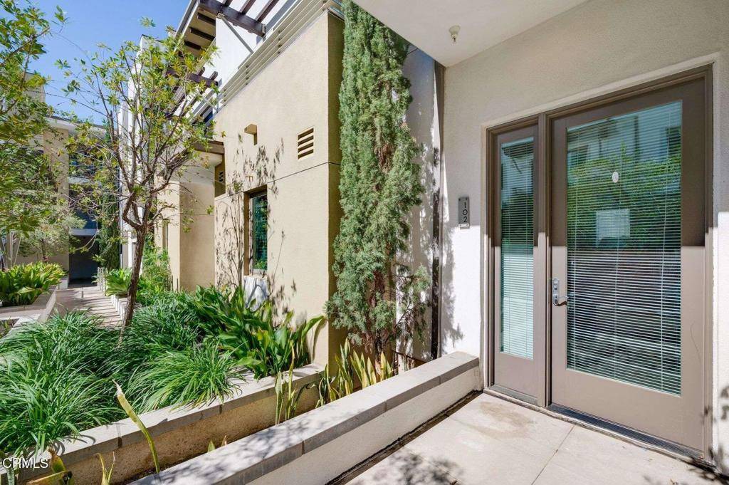 Pasadena, CA 91101,239 S Marengo AVE #102