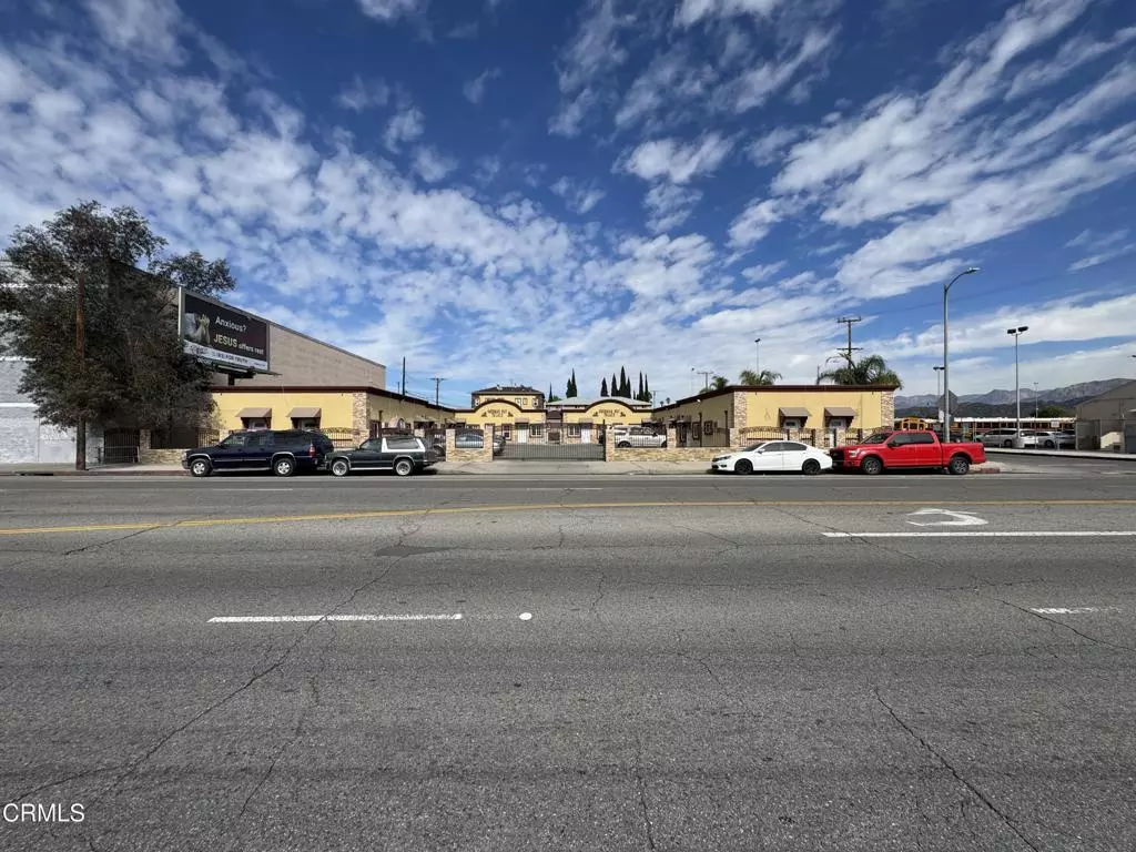 Sun Valley, CA 91352,11329 Sherman WAY