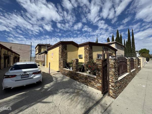 Sun Valley, CA 91352,11329 Sherman WAY