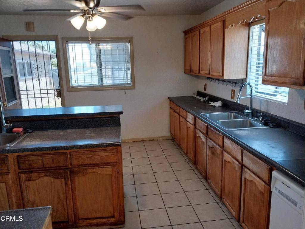Compton, CA 90221,1420 S Butler AVE